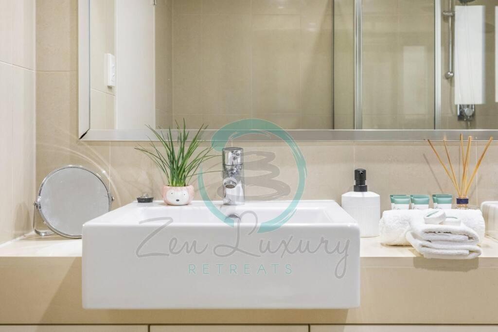 Zen Ocean Charm 3Br Luxury W/Front Apt Pool + Bbq ดาร์วิน ภายนอก รูปภาพ