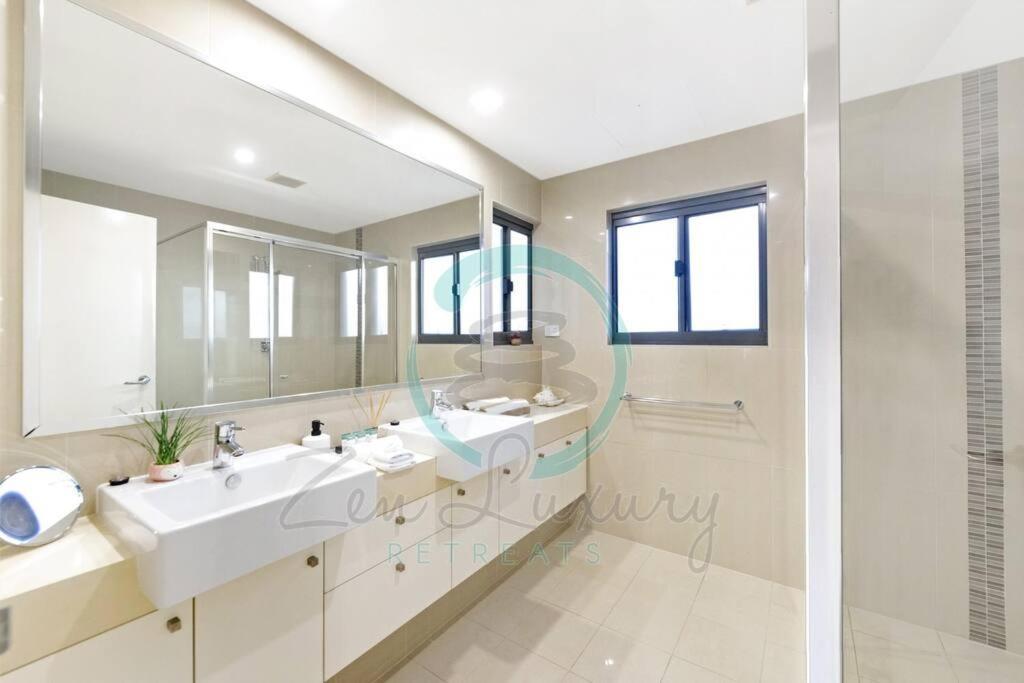 Zen Ocean Charm 3Br Luxury W/Front Apt Pool + Bbq ดาร์วิน ภายนอก รูปภาพ